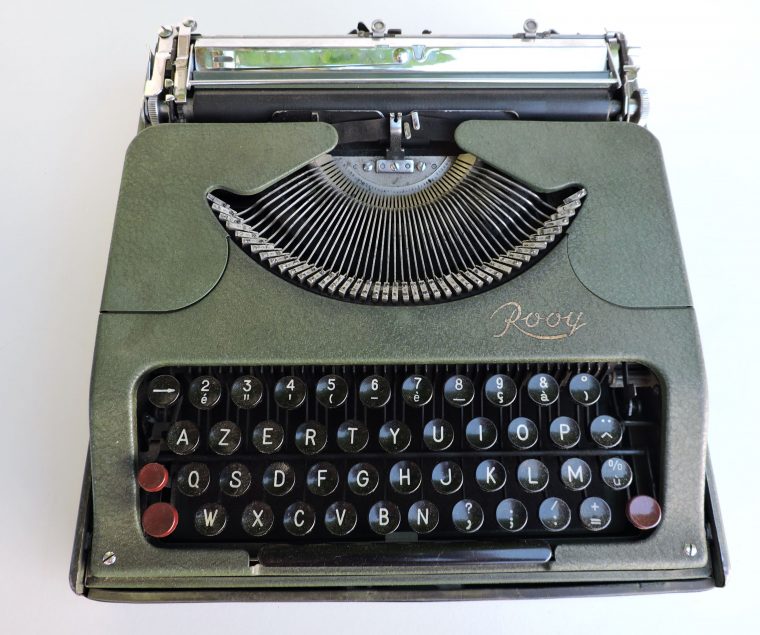 police d écriture machine à écrire
