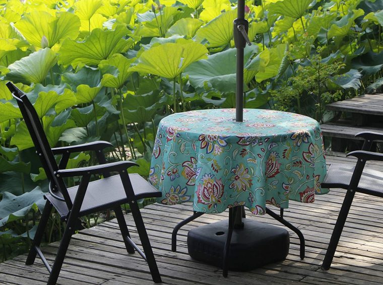 table de jardin pour parasol