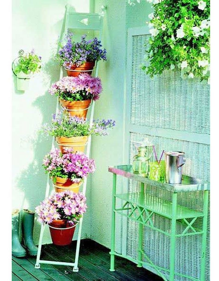 15 Idées Pour Mettre Son Balcon Au Vert | Le Jardin … concernant Deco Metal Jardin