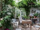 95 Cozy Sunroom Decor Ideas | Jardin D'hiver, Amenagement ... dedans Meubles Veranda Jardin
