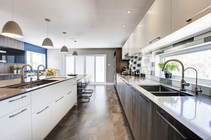 A Spacious Contemporary Kitchen Equipped With Two Sinks … encequiconcerne Vima Salon De Jardin