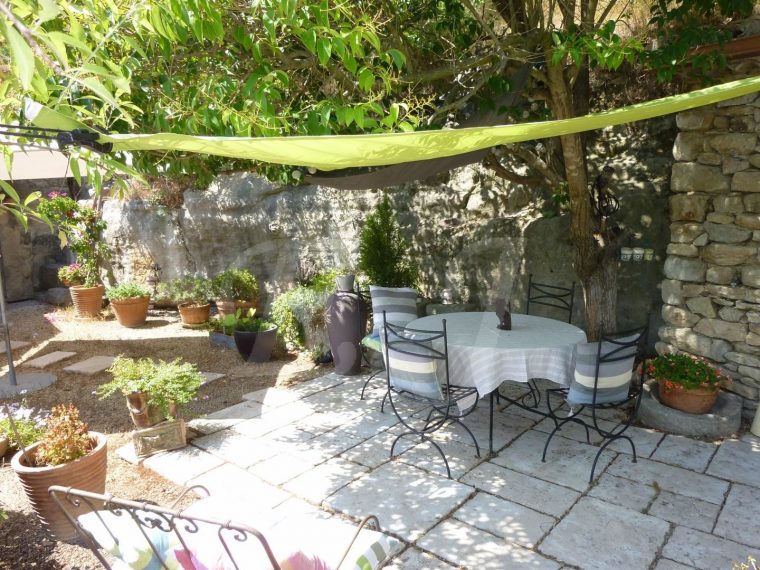 A Vendre Appartement T2 En Rez-De-Jardin Avignon – L Escale … encequiconcerne Pierre De Jardin À Vendre