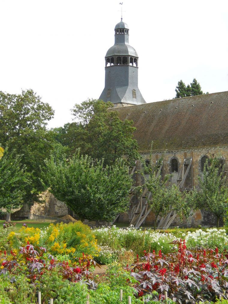 Abbaye De La Sainte-Trinité De Tiron — Wikipédia encequiconcerne Portillon De Jardin D Occasion