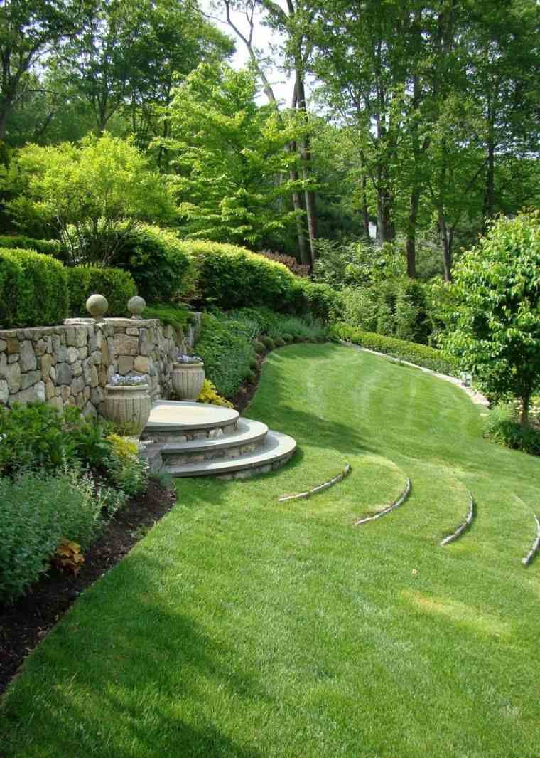 Aménagement Allée De Jardin Aménager Une Allée De Jardin En … avec Allée De Jardin En Pente