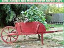 Antique Red Wheel Barrow Garden Cart | Idées Jardin ... à Charette Jardin