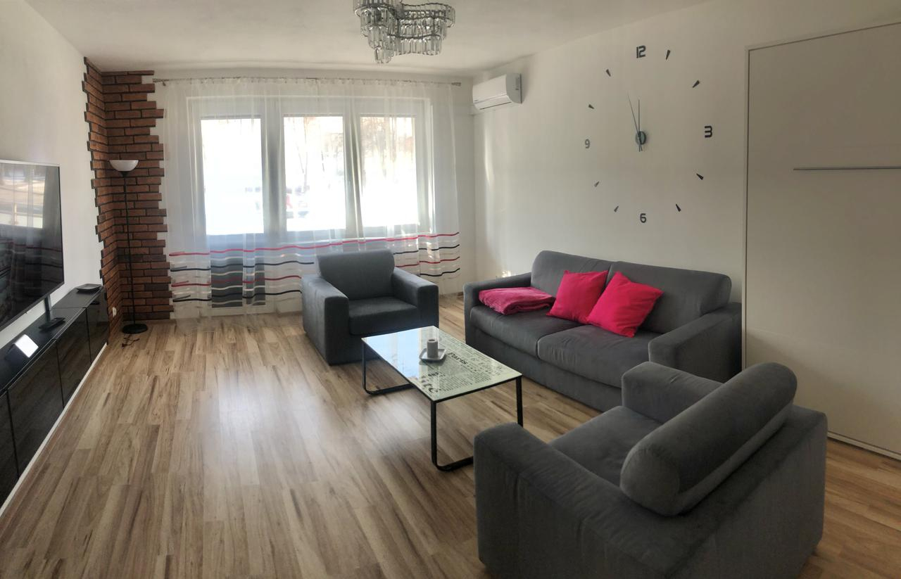 Apartament Sutemi, Wadowice – Tarifs 2019 tout Etendoir À Linge De Jardin Novaplus