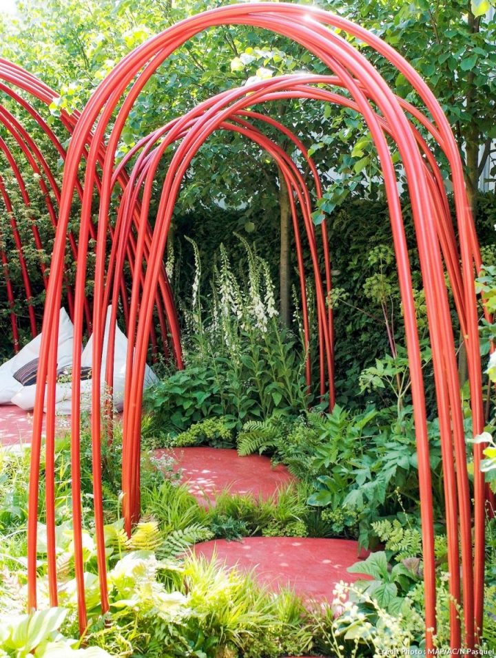 Arches Et Portiques : 7 Idées Pour Embellir Votre Jardin … concernant Arche De Jardin En Fer