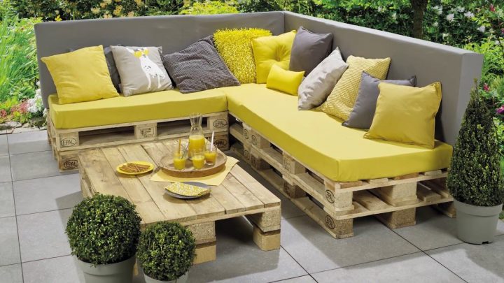 Banc Lounge Et Table En Palettes – Etape Par Étape – Pour Les Makers dedans Salon De Jardin Pour Balcon