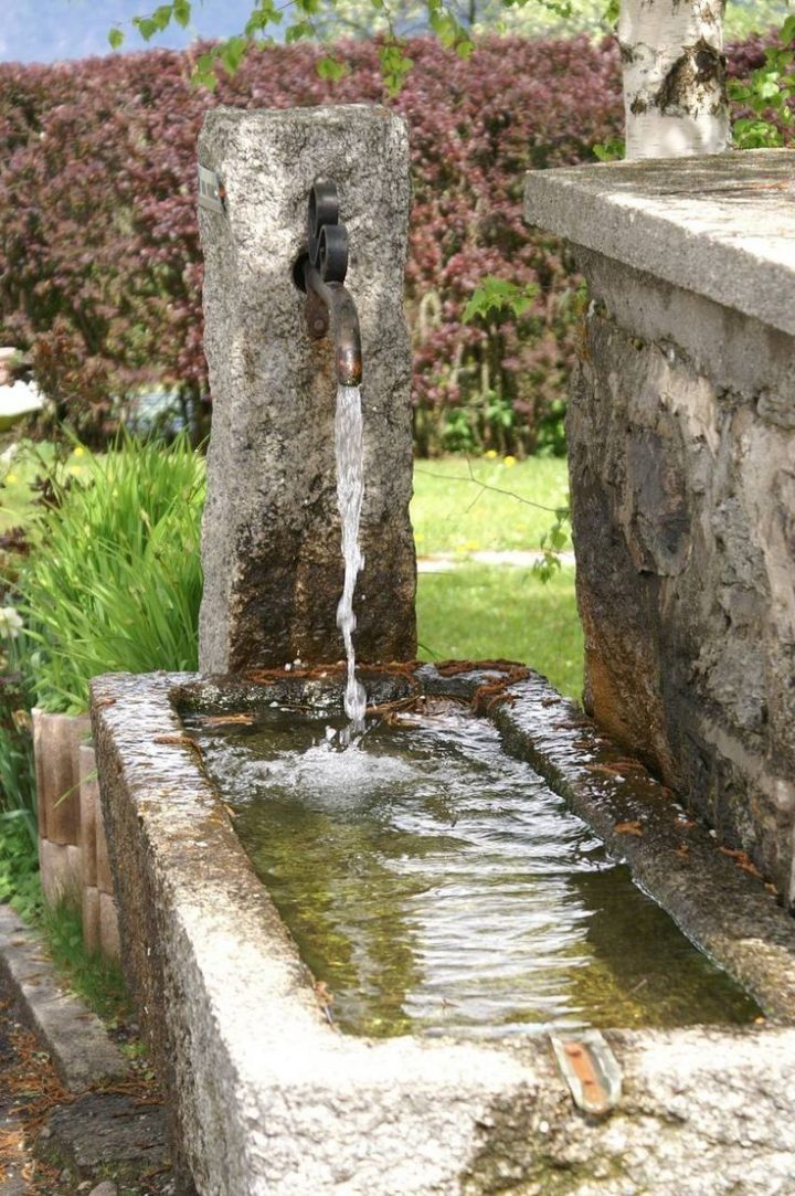 Belle Petite Fontaine – Lavoir ♥ Epinglé Sur … à Petite Fontaine De Jardin