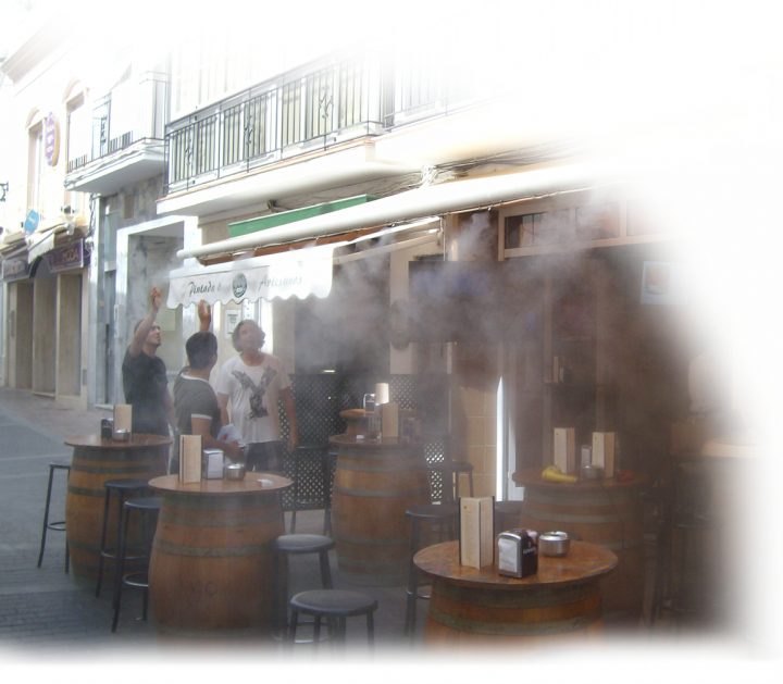 Brumisation De Terrasse De Cafe , Terrasse De Restaurant … destiné Brumisateur De Jardin