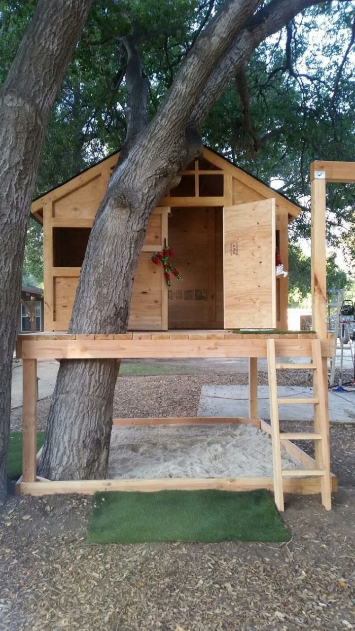 Cabane De Jardin Enfant En 50 Projets À Faire Soi-Même … à Faire Un Abri De Jardin