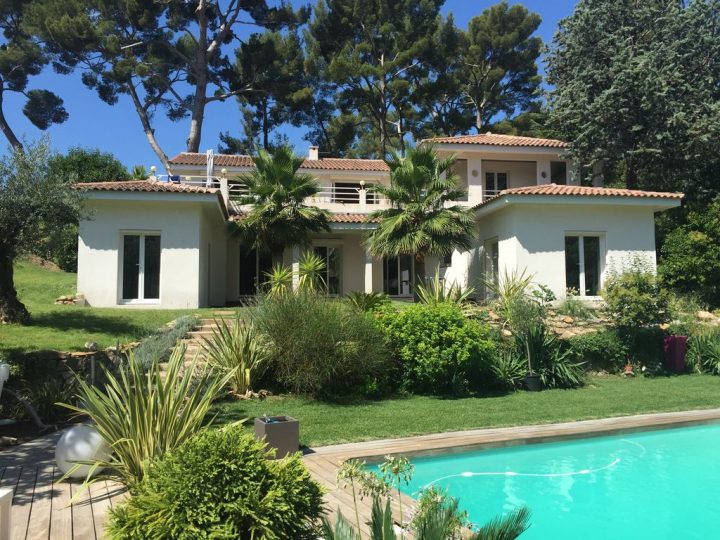 California-Style Villa – 11Th Arrondissement concernant Salon De Jardin California