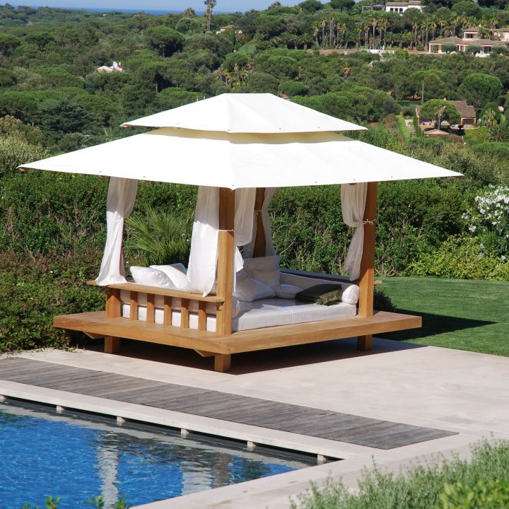 Canopy Garden Bed / Double / Contemporary / Fabric – Savana … concernant Lit Exterieur Jardin