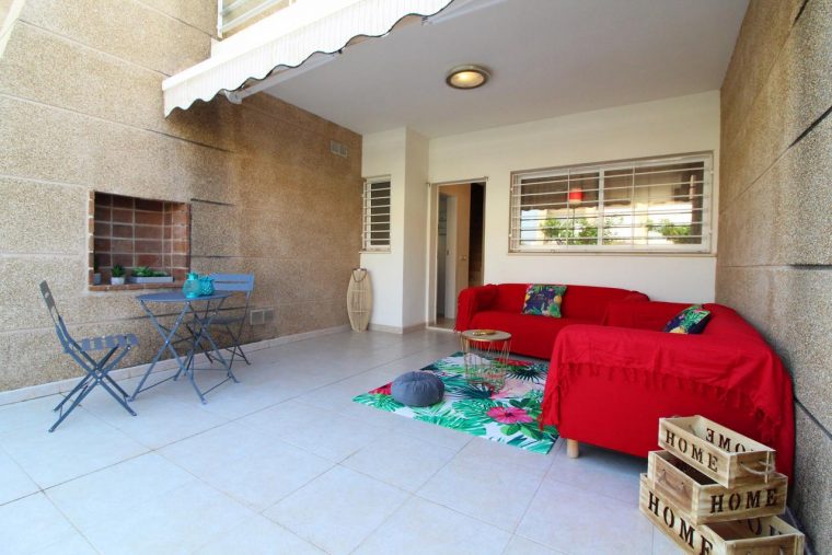 Casa Verano – Adosado Con Piscina Y Jardín En Corinto Playa … avec Casa Table De Jardin