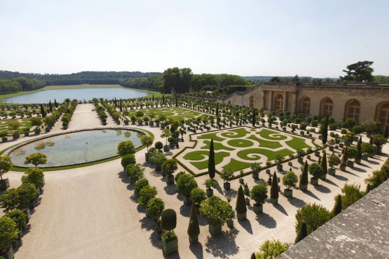 Château De Versailles : Fermé Jusqu'à "nouvel Ordre" À Cause … serapportantà Fontaine Naturelle Jardin