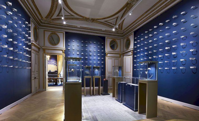 Chaumet Flagship Reopens At 12 Place Vendôme In Paris tout Hyper U Salon De Jardin