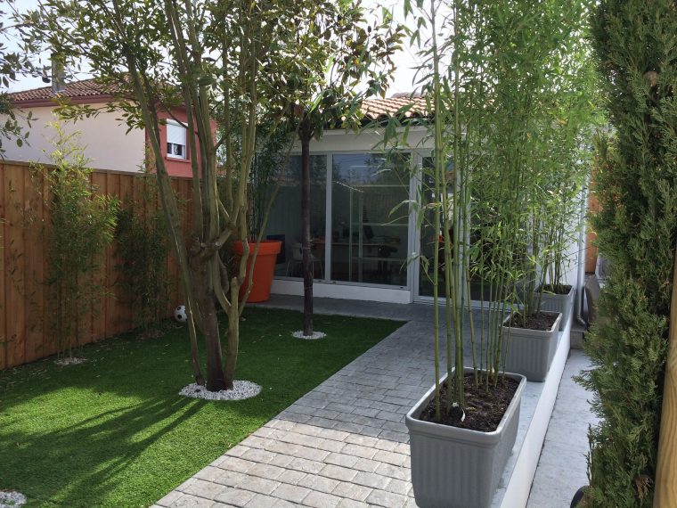 Créer Un Jardin Sans Entretien Devant Votre Bureau … destiné Entretien Jardin Bordeaux