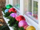 Décoration De Noël Extérieur – Boules De Noël Dans Le Jardin ... serapportantà Boule Deco Jardin