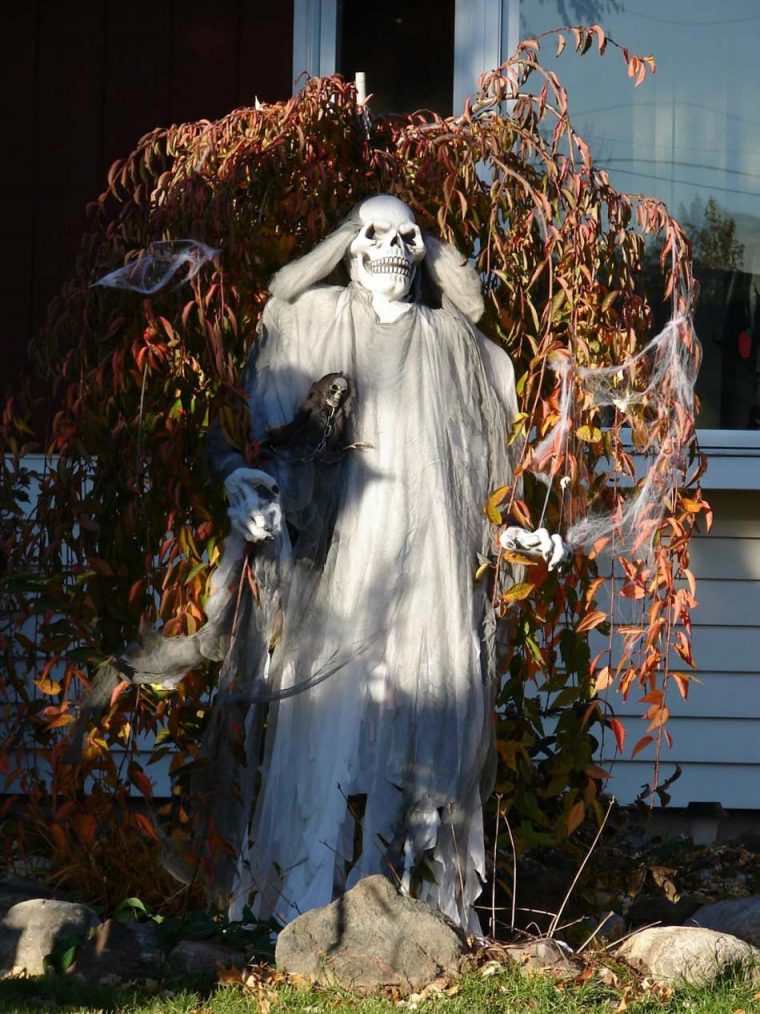 Décoration Halloween : 16 Inspirations En Images Pour … encequiconcerne Deco Jardin Halloween
