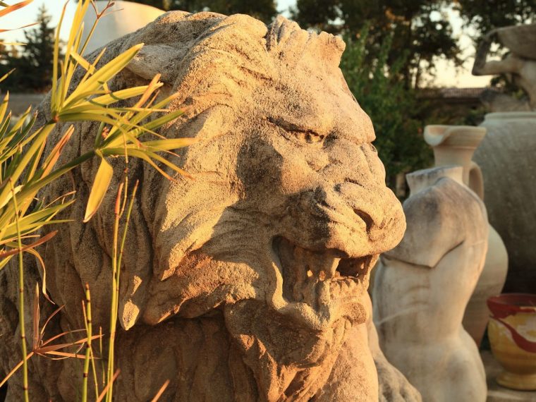 Decorative Stone Sculpture For The Outdoor. A Ram's Head. avec Lion En Pierre Pour Jardin