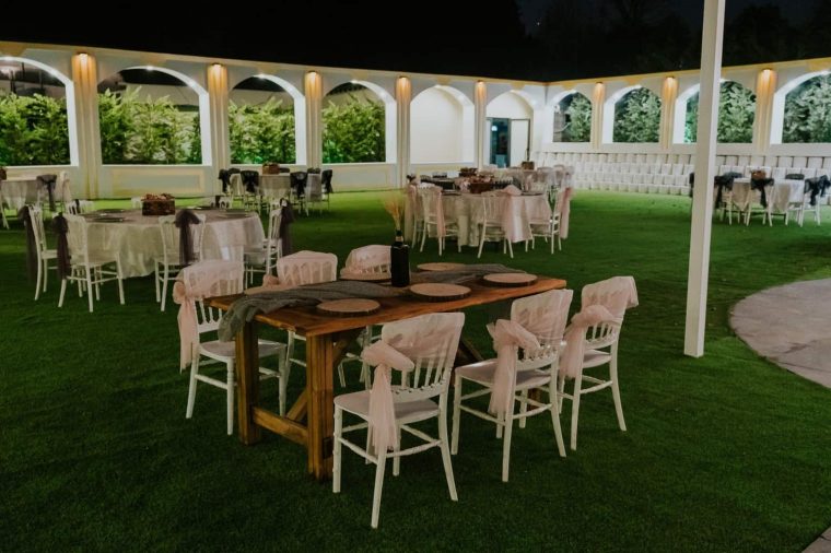 Enorme Jardin – Mezuniyet Fiyatları – Düğün Buketi concernant Salon De Jardin Tek