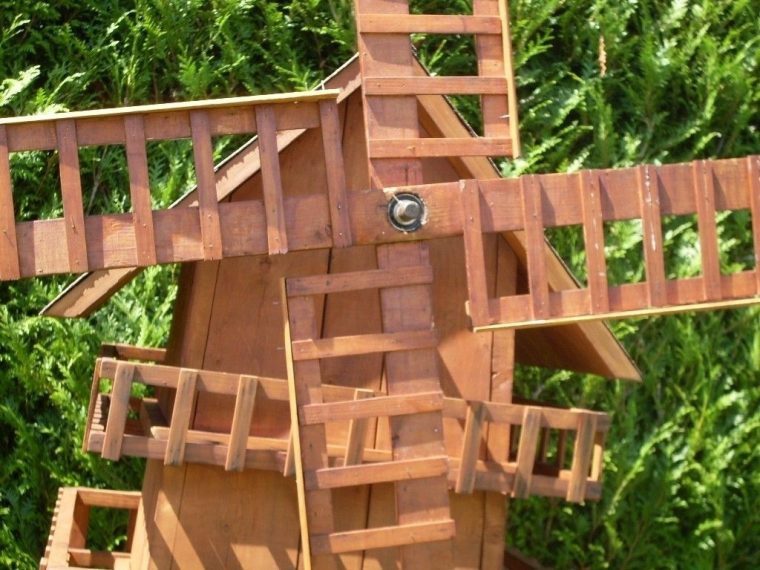 Fabriquer Un Moulin À Vent De Jardin | Garden Bridge … à Fabriquer Un Moulin À Vent De Jardin