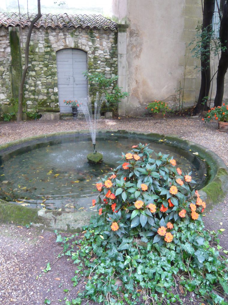 Fichier:fontaine Du Jardin De L'hôtel D'olivary (Avec Jet D … tout Jet D Eau Pour Fontaine De Jardin