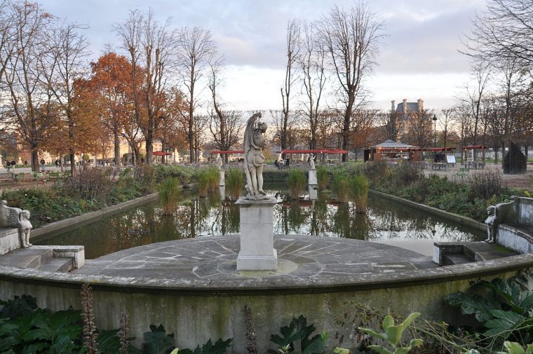 File:bassin Rectangulaire Sud Jardin Des Tuileries 001.jpg … destiné Bassin De Jardin Rectangulaire