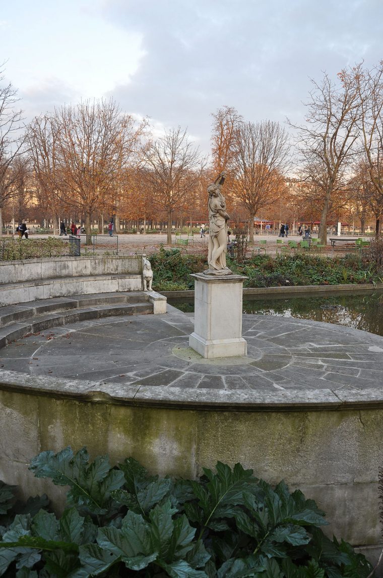 File:bassin Rectangulaire Sud Jardin Des Tuileries 003.jpg … à Bassin De Jardin Rectangulaire