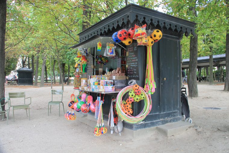 File:toy Shop, Jardin Du Luxembourg, Paris July 2015.jpg … à Decoration Minerale Jardin