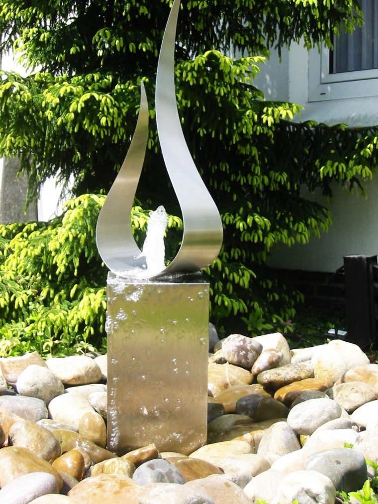Fontaine Acier | Fontaine De Jardin Moderne, Fontaine De … avec Fontaine Exterieure De Jardin
