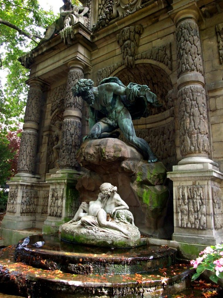 Fontaine De Médicis: Medici Fountain: Jardin Du Luxembourg … tout Statue Fontaine De Jardin