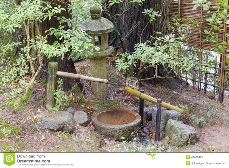 Fontaine Jardin Japonais Fontaine D Eau De Tsukubai Et … pour Lanterne Pierre Jardin Japonais