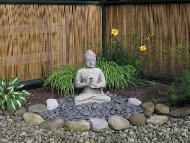 Front Yard Rock Garden Landscaping Ideas (30) | Jardin Zen … concernant Accessoires Pour Jardin Japonais