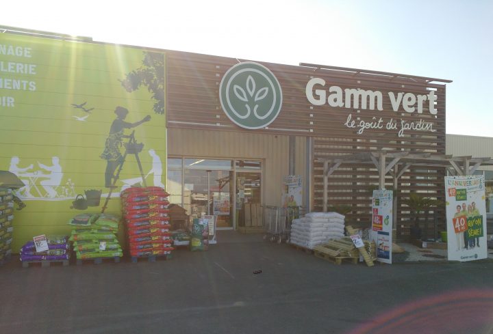 Gamm Vert – Vivre À Saint-James à Gamm Vert Salon De Jardin