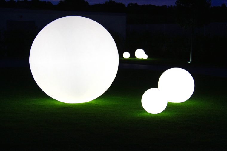Globo Design Slide Studio #sphere # Lumineux | Plancha … à Sphere Lumineuse Jardin