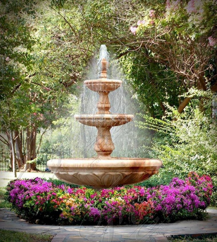 Having An Exquisite Backyard Full Of Flowers And Even Some … destiné Decoration Fontaine De Jardin