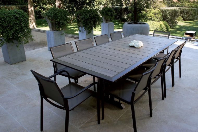 Hegoa By Claude Robin – Contemporary Table / Metal / Rectangular / Garden  By Les Jardins | Archiexpo tout Table De Jardin Aluminium Et Composite