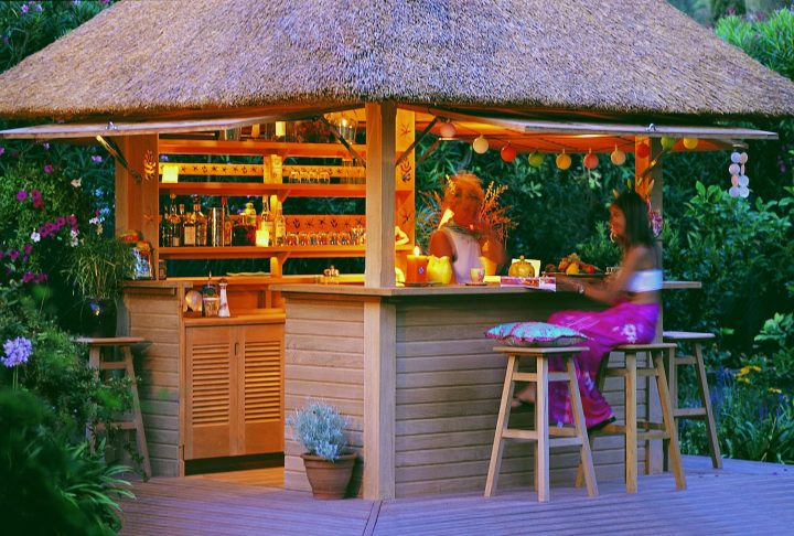 Home Garden Bar – Pirate's Tavern – Honeymoon encequiconcerne Paillote Jardin