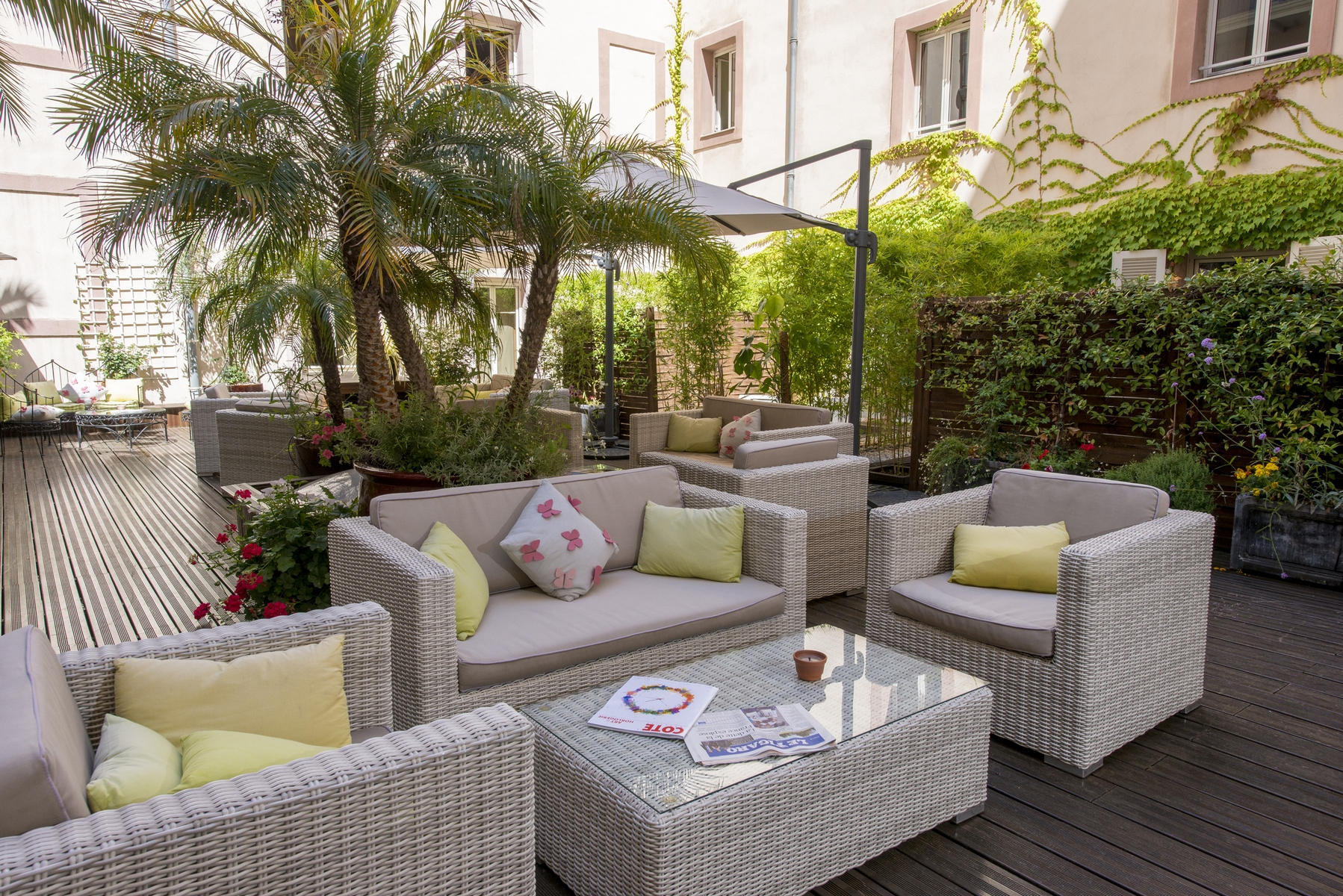 Hôtel Beau Rivage - Nos Seminaires À Nice, Réservation Long ... dedans Salon De Jardin Beau Rivage