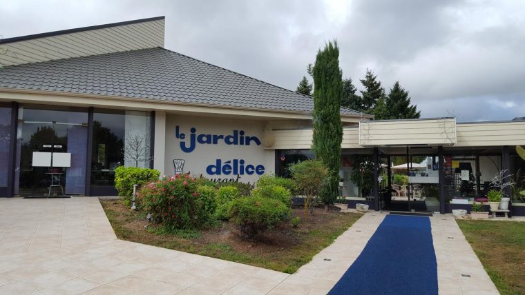 Hotel Restaurant Le Jardin Délice, Saint-Victor, France … à Jardin Délice
