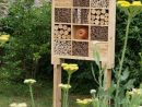 Hotels À Insectes serapportantà Abris Pour Insectes Du Jardin