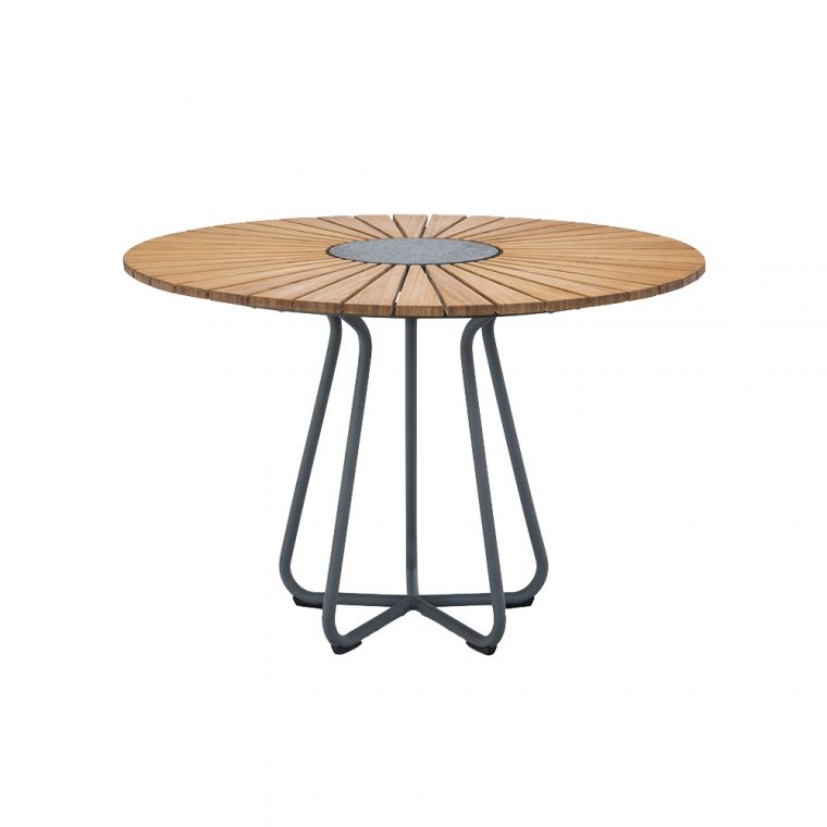 Houe – Circle Outdoor Table – Design Henrik Pedersen concernant Houe De Jardin