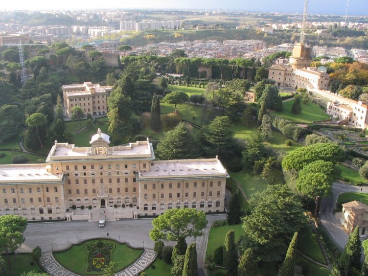 Img_2222 – Les Jardins Du Vatican Du Sommet De La Coupole … pour Jardins Du Vatican