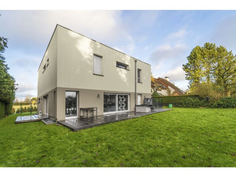 Individual House 4 Rooms For Sale In Strassen (Luxembourg … à Plot Lumineux Jardin