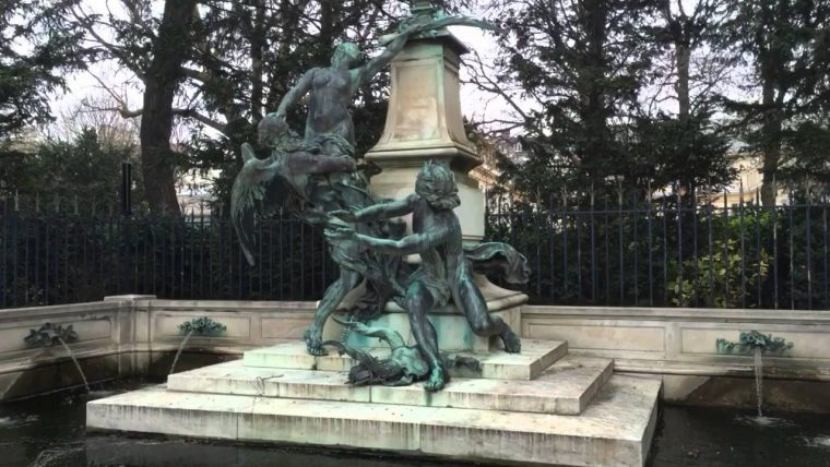 La Fontaine Delacroix – Jardin Du Luxembourg – Paris dedans Statue Fontaine De Jardin