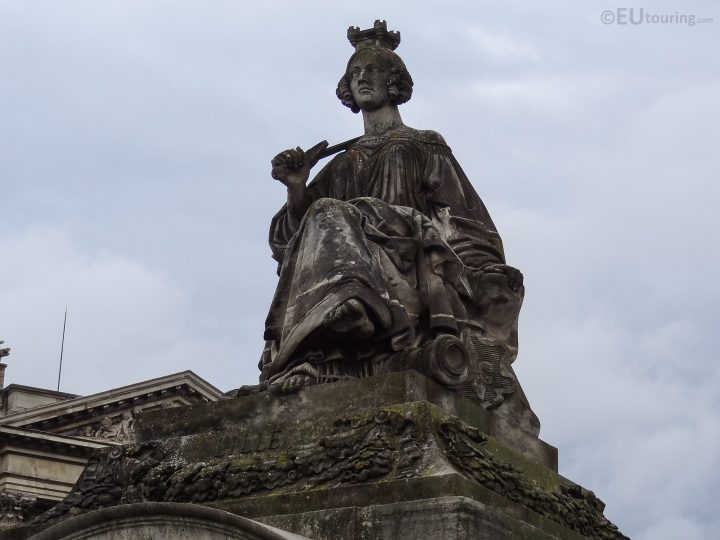 Lille Statue Inside Place De La Concorde – Page 1037 encequiconcerne Statues De Jardin Occasion