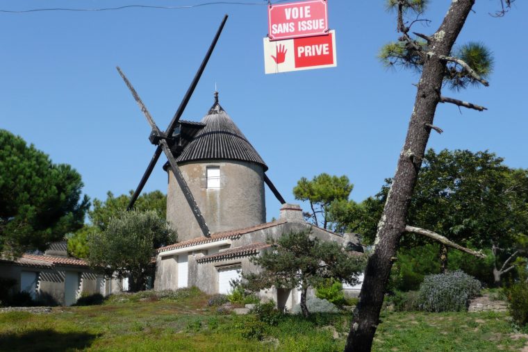 List Of Windmills In Vendée – Wikipedia concernant Moulin À Vent En Bois Pour Jardin