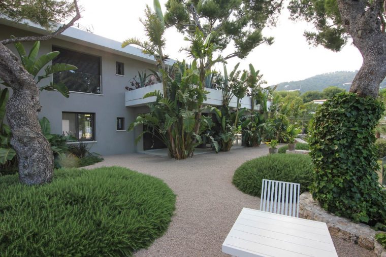 Narmino Jardins, A Versatile Company For Your Green Spaces … encequiconcerne Les Jardins Des Villas