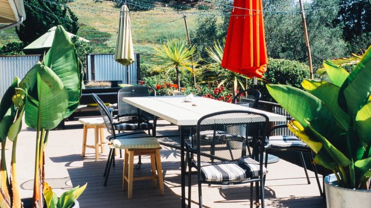 Nos Conseils Pour Aménager Une Terrasse À Ambiance … encequiconcerne Salon De Jardin Romantique